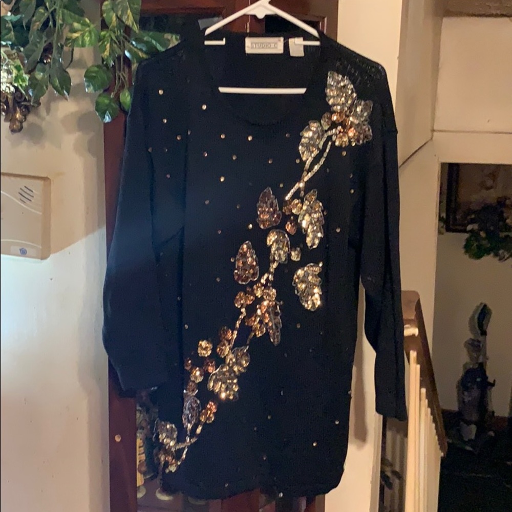 Sz sm sweater by Studio C